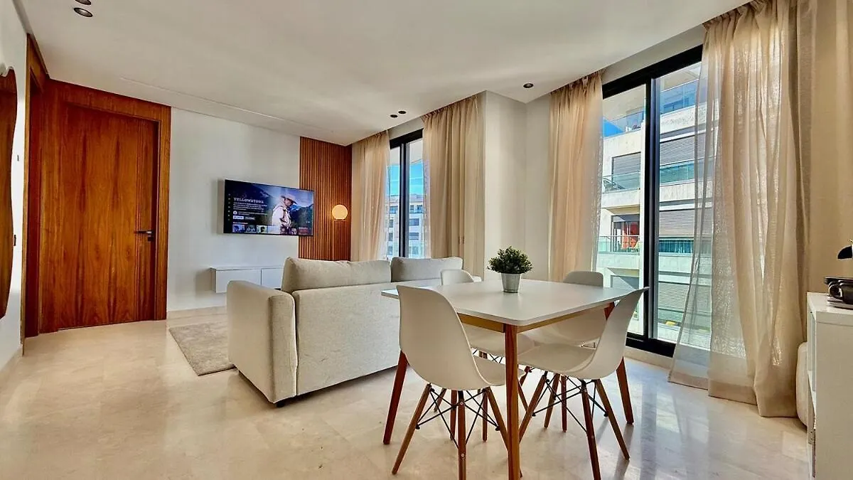 Chic & Cozy Apartment With Parking Near Cfc Casablanca