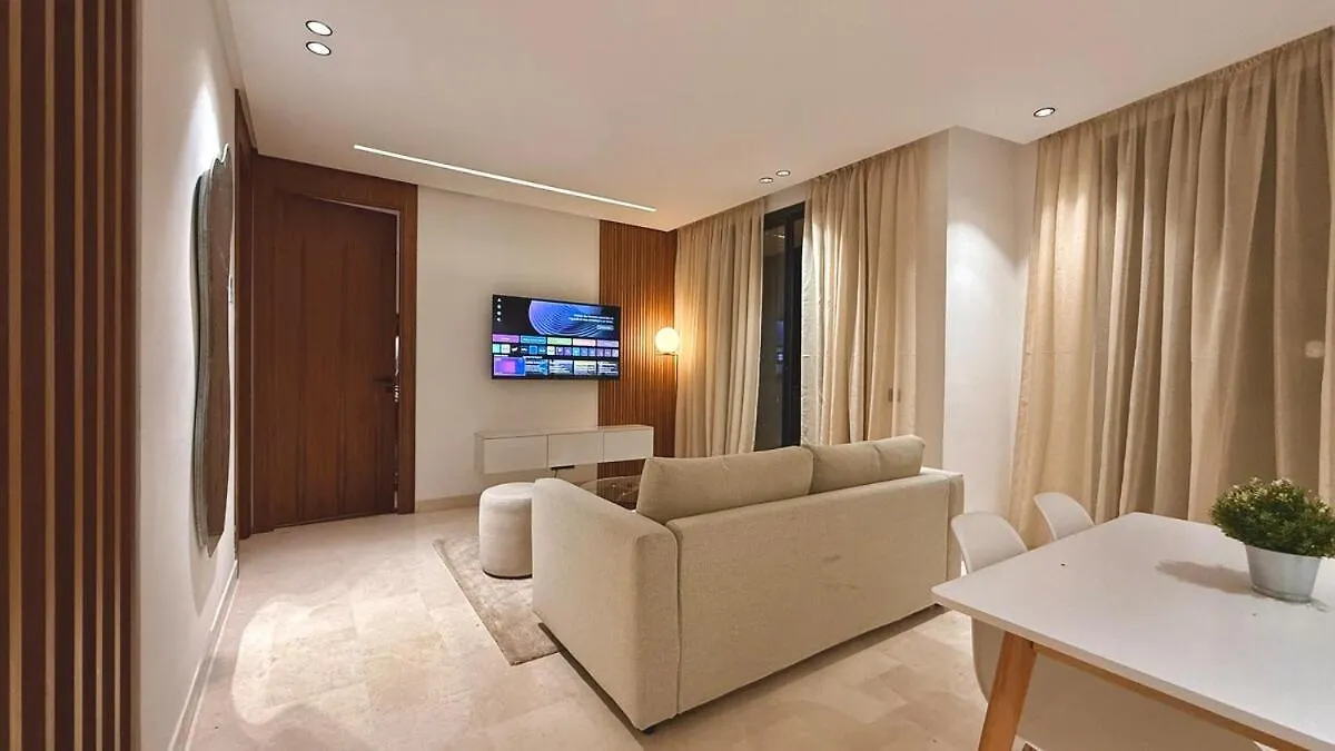 Chic & Cozy Apartment With Parking Near Cfc Casablanca