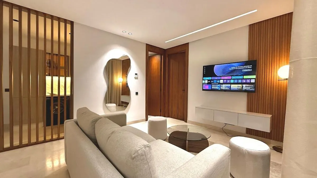 Chic & Cozy Apartment With Parking Near Cfc Casablanca